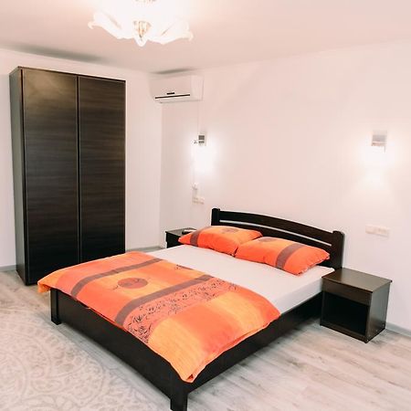 Apartments In Uzhgorod Bilik gambar