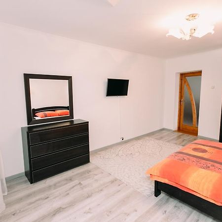 Apartments In Uzhgorod Bilik gambar