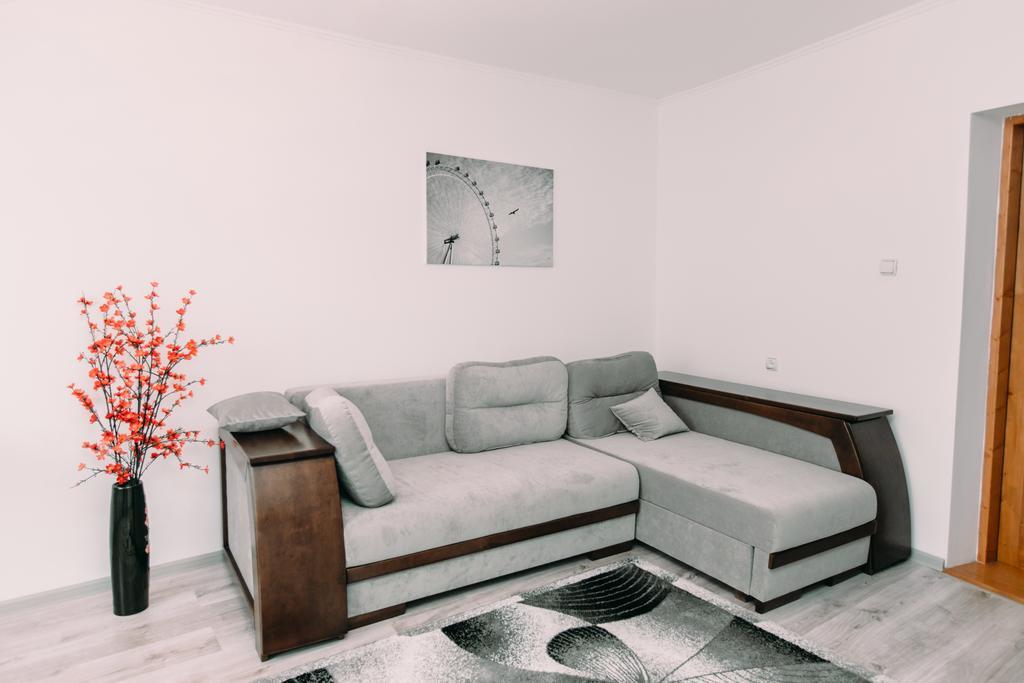 Apartments In Uzhgorod Bilik gambar